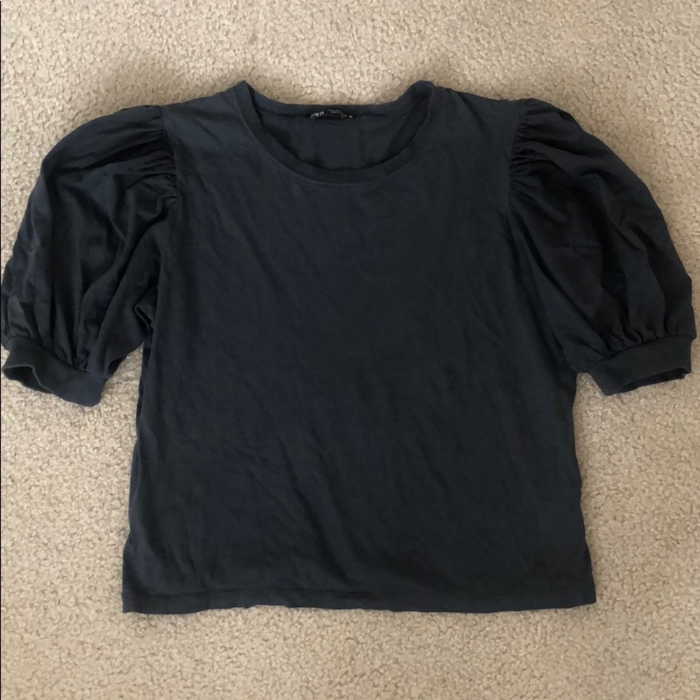 Zara puff sleeve top, M